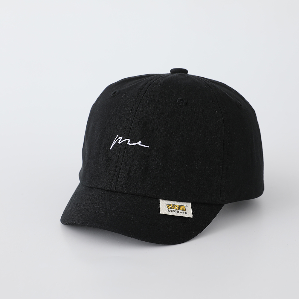 Embroidery Cap - Capuz de beisebol com pequeno emblema
