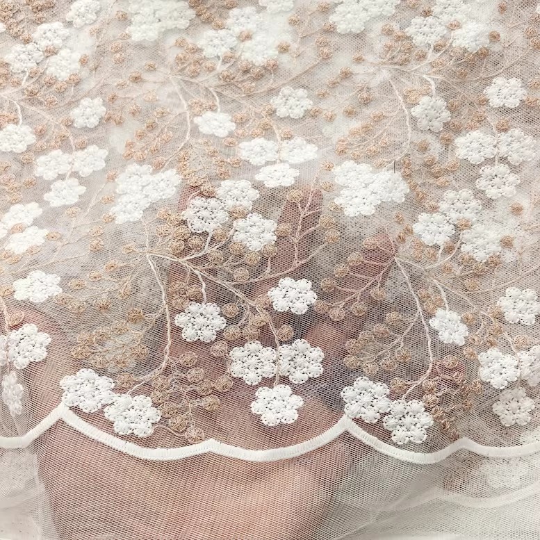 Embroidery Skirt - 1 jarda 3d flor bordado tela