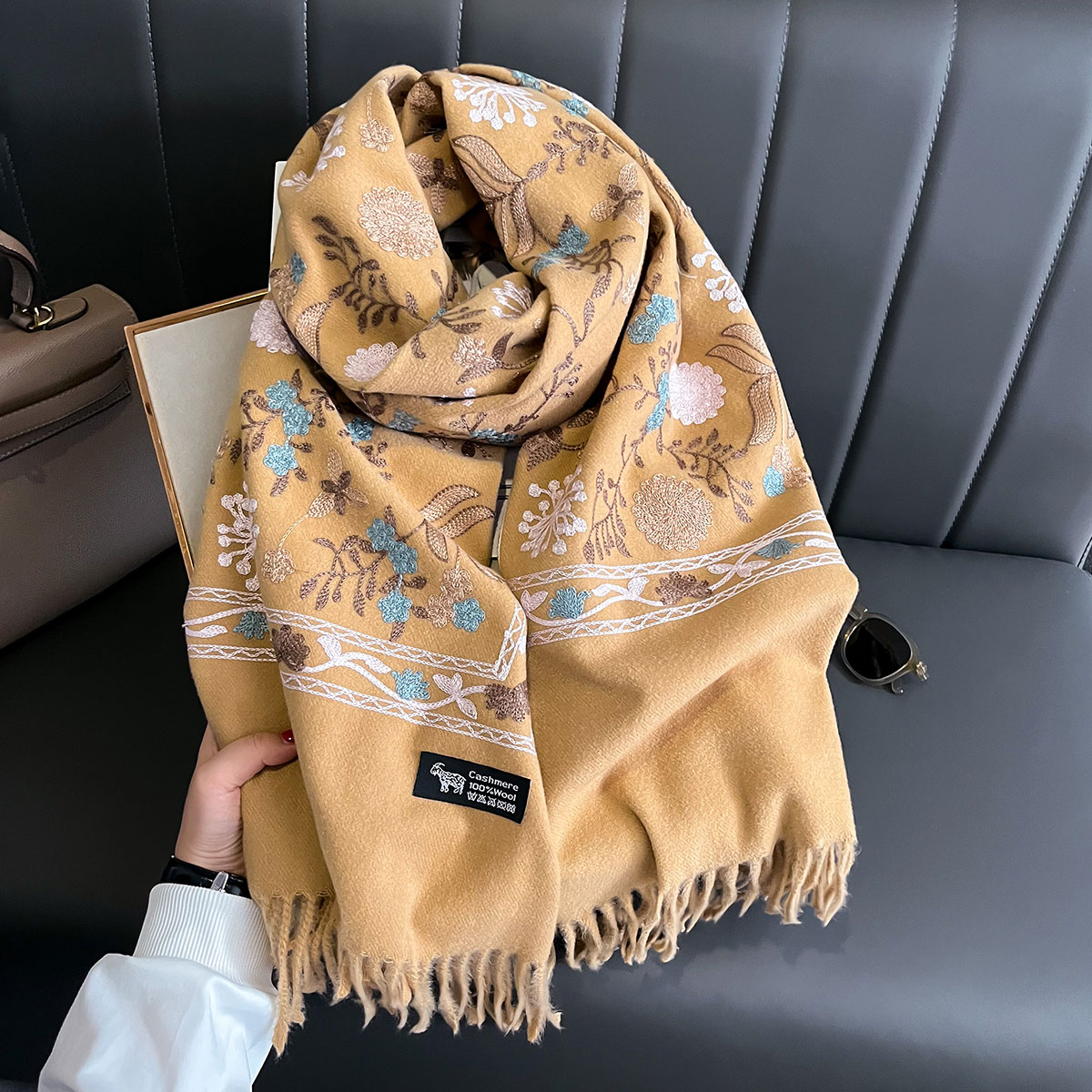 Novo inverno quente cachecol d - Embroidery Shawl avaliação e preço