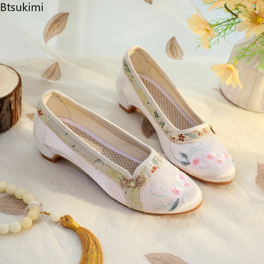 Novos Sapatos Femininos 2026:  - Embroidery Style avaliação e preço
