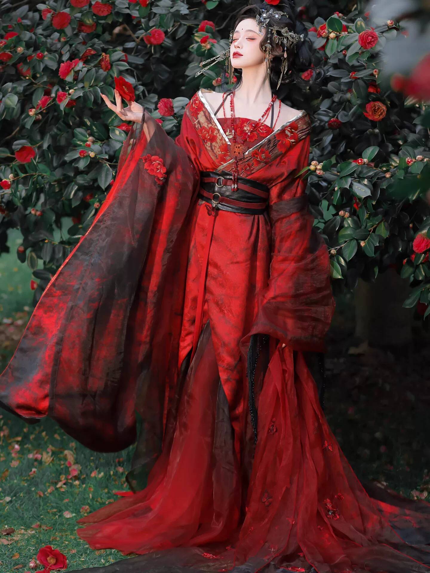 Novo Hanfu Vermelho Datura Fem - Embroidery Style avaliação e preço